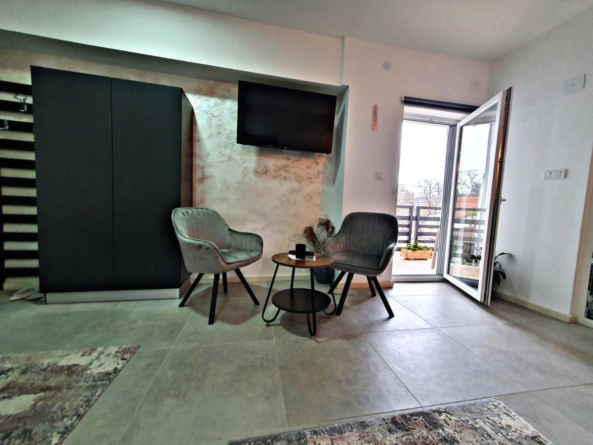 Luxor Apartmani 2 Vrnjačka Banja Exterior foto